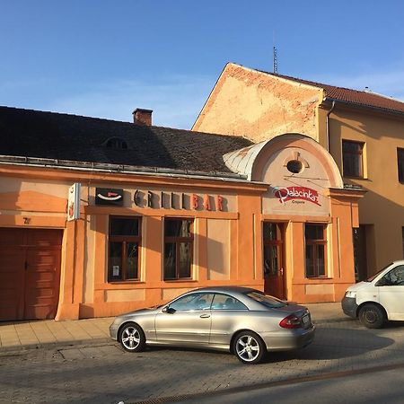 Grillbar Penzion & Restaurant Spišská Nová Ves Exterior foto