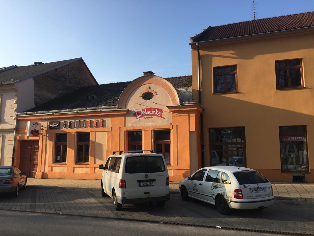 Grillbar Penzion & Restaurant Spišská Nová Ves Exterior foto